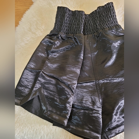 NWOT American Apparel shimmery high waist shorts - Picture 4 of 7